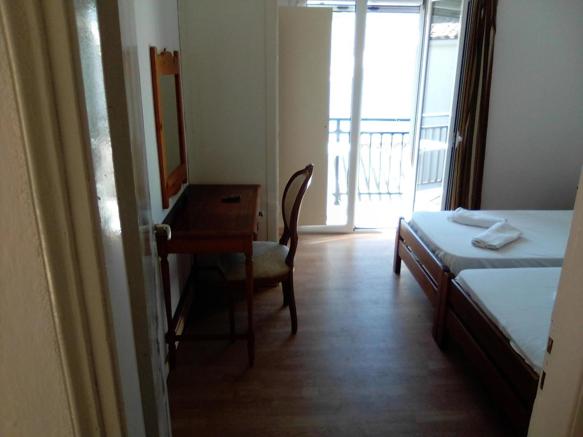 Georgia Beach Apartments Mesongí エクステリア 写真