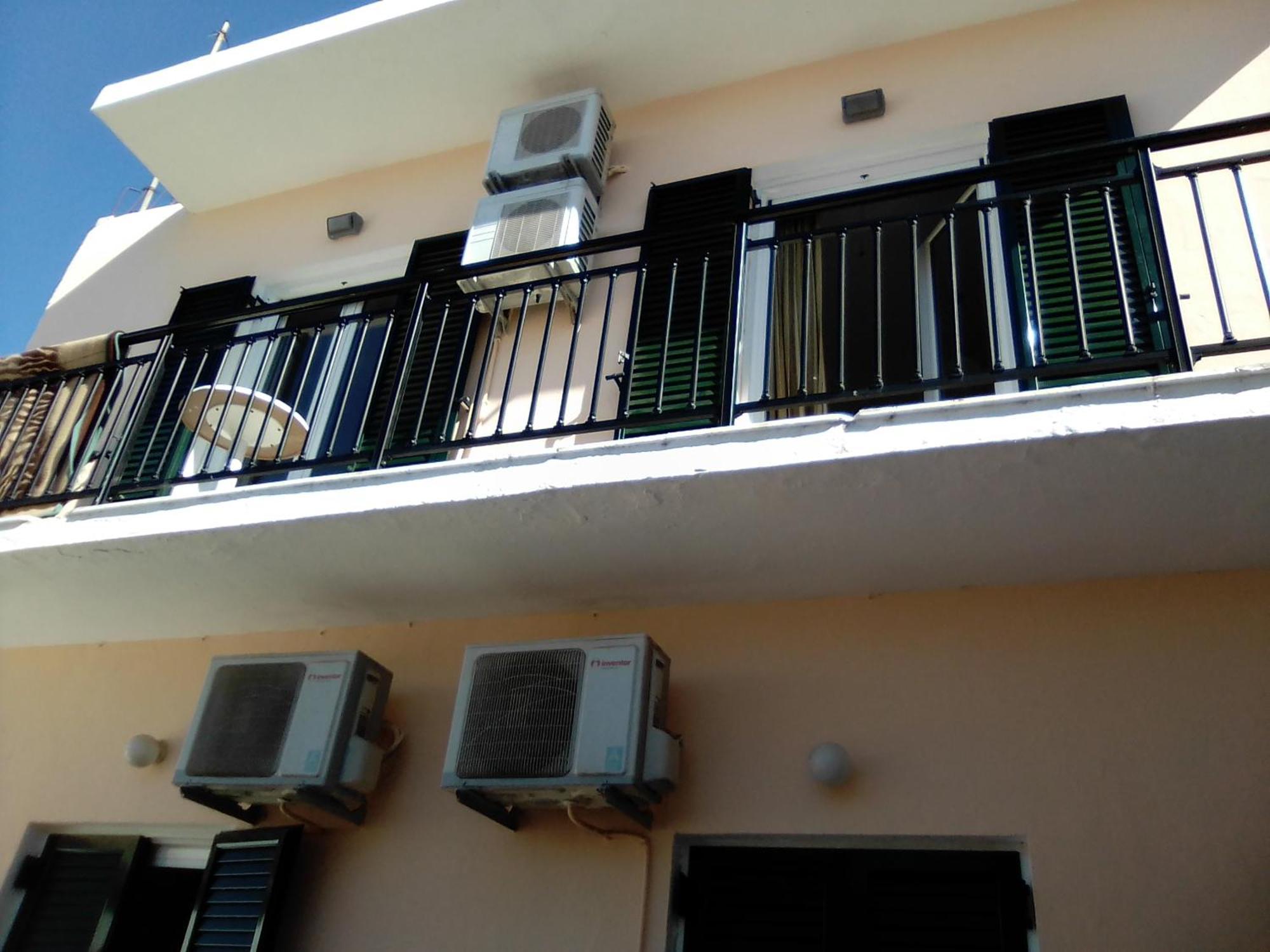 Georgia Beach Apartments Mesongí エクステリア 写真