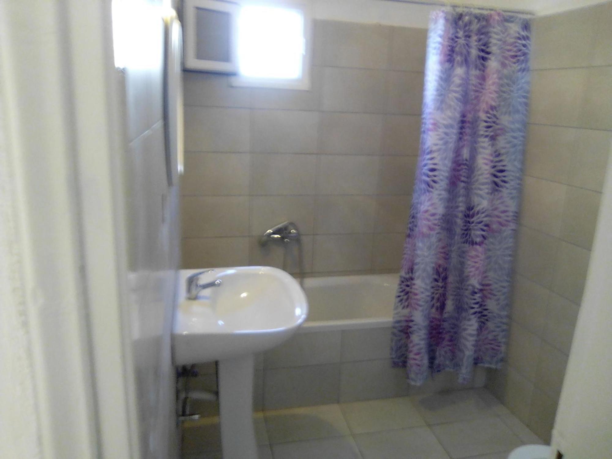 Georgia Beach Apartments Mesongí エクステリア 写真